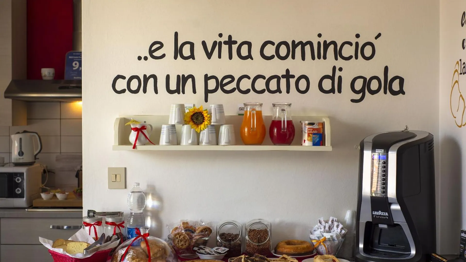 B&B Cento Passi Dalle Mura Lucca Italy