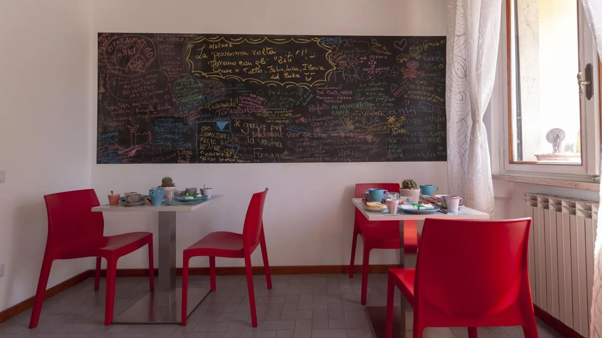 *** Bed & Breakfast B&B Cento Passi Dalle Mura Lucca Italy