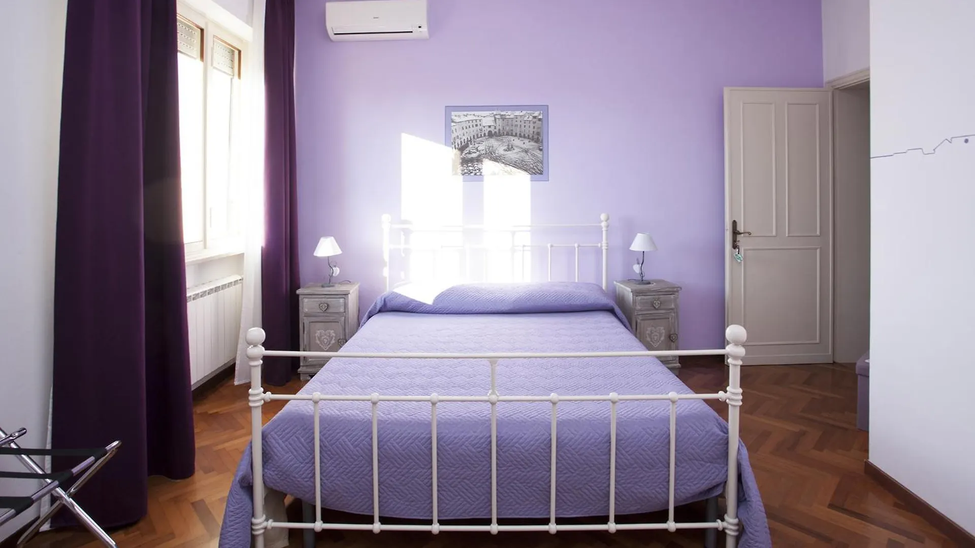 B&B Cento Passi Dalle Mura Lucca Italy